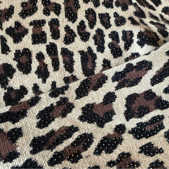 ALICE + OLIVIA Connie Embellished Leopard Sweater long Sleeves Top Size: M - Picture 9 of 11